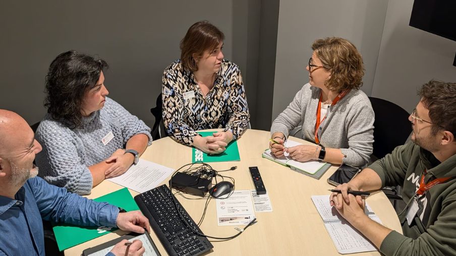 grup de persones reunits