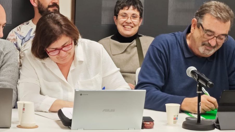 delegados de SATSE firmando las tablas salariales del SISCAT