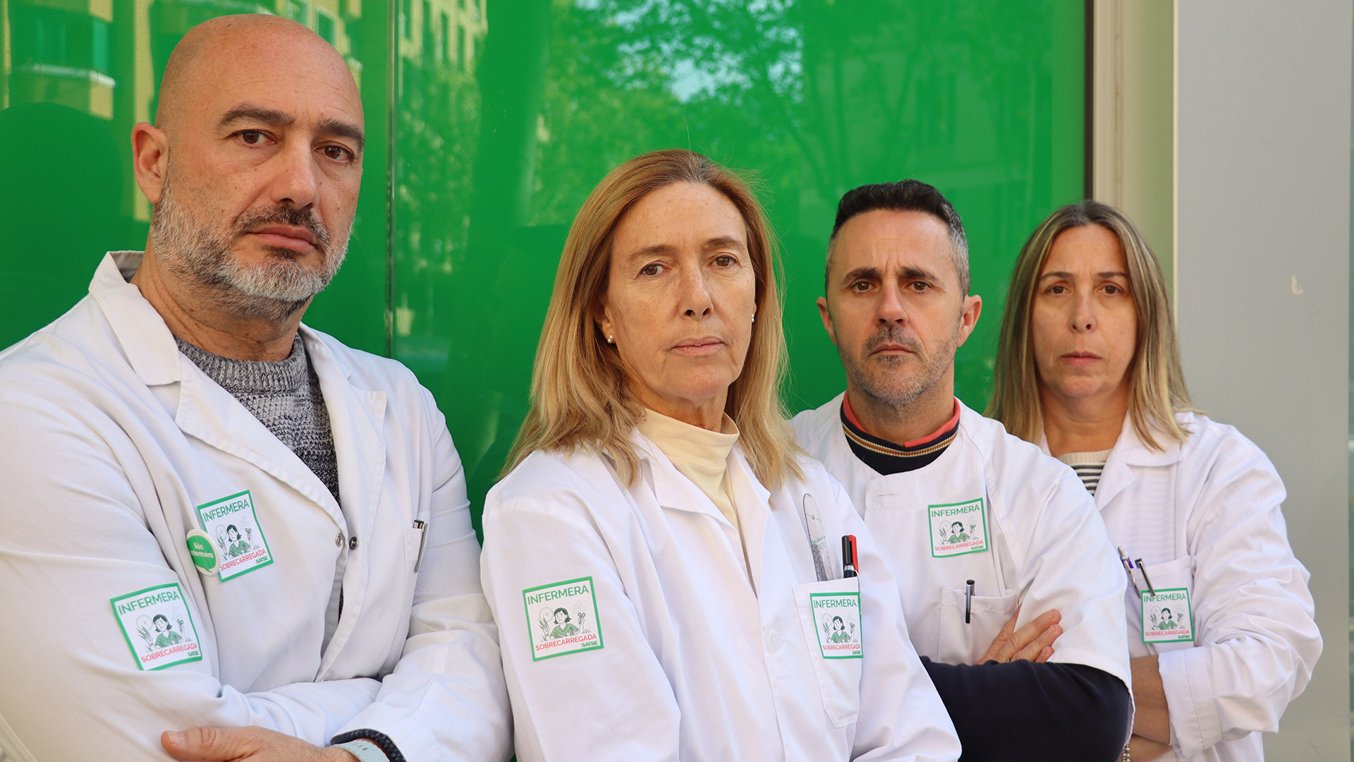 infermers amb adhesiu de la campanya