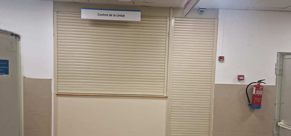 control tancat d'una unitat d'hospital
